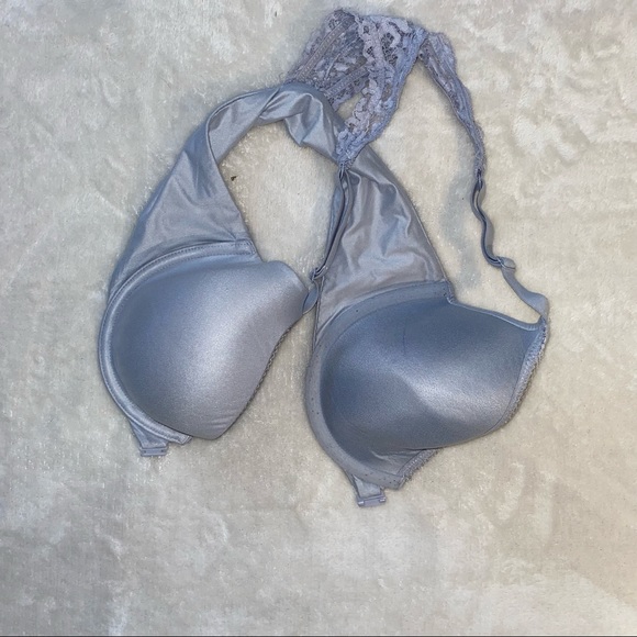 Victoria’s Secret Bra! - Picture 3 of 3